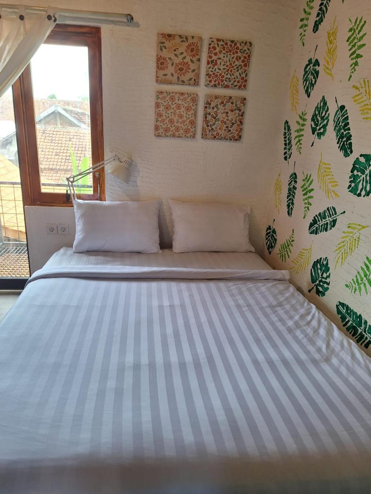 Inn House Homestay Dadapan Exterior foto