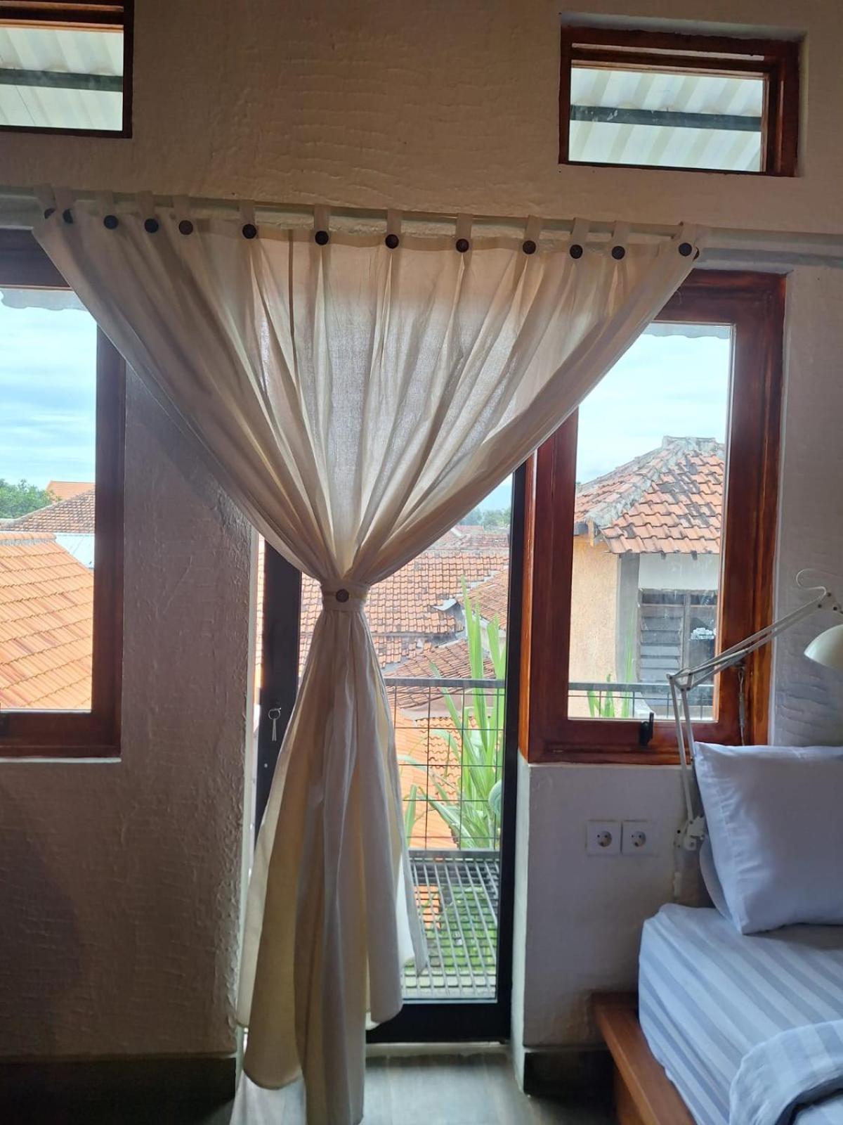 Inn House Homestay Dadapan Exterior foto